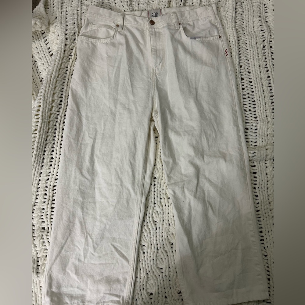 BDG pants white